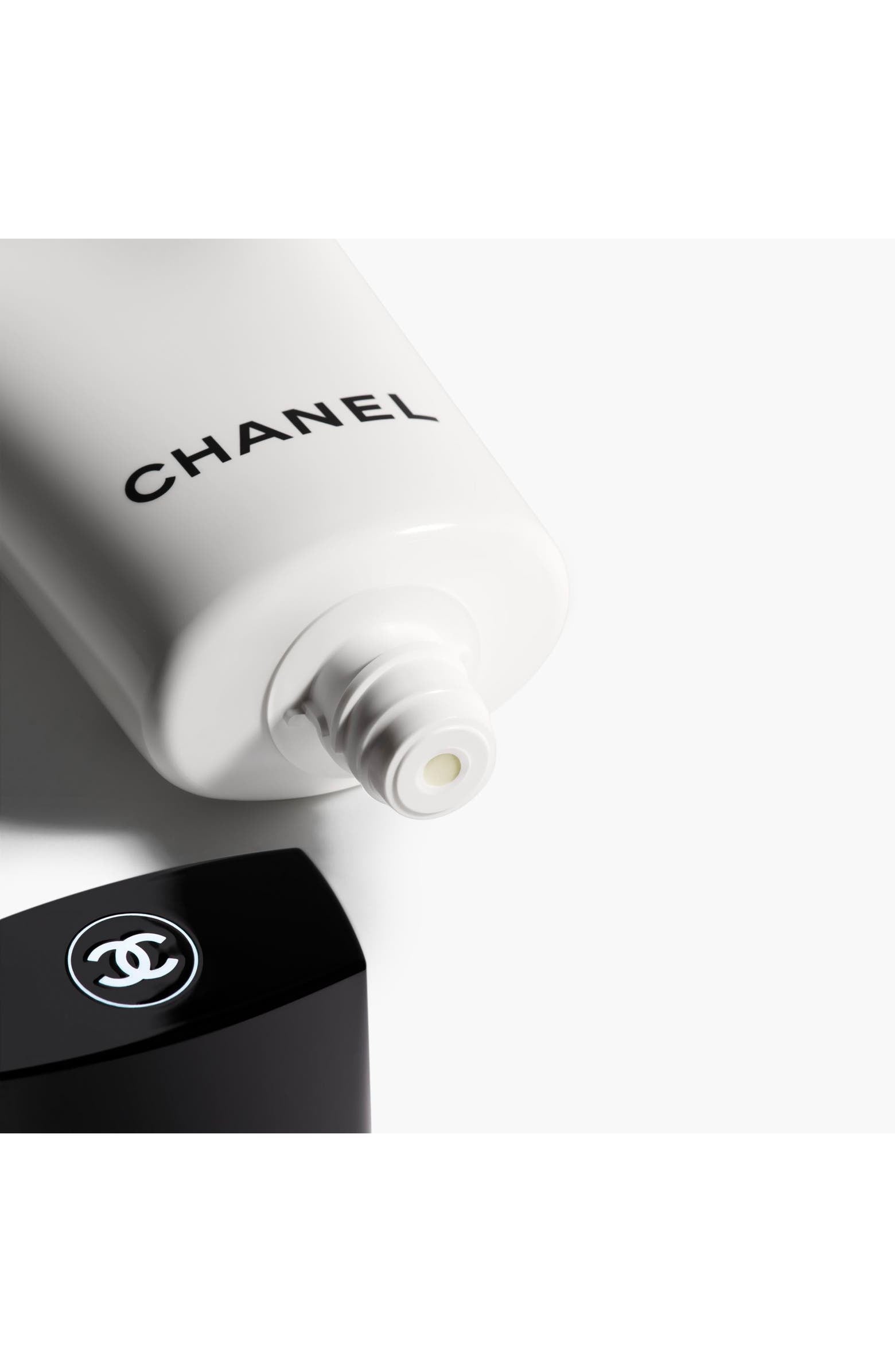 LA MOUSSE Camellia Cleansing Cream-to-Foam