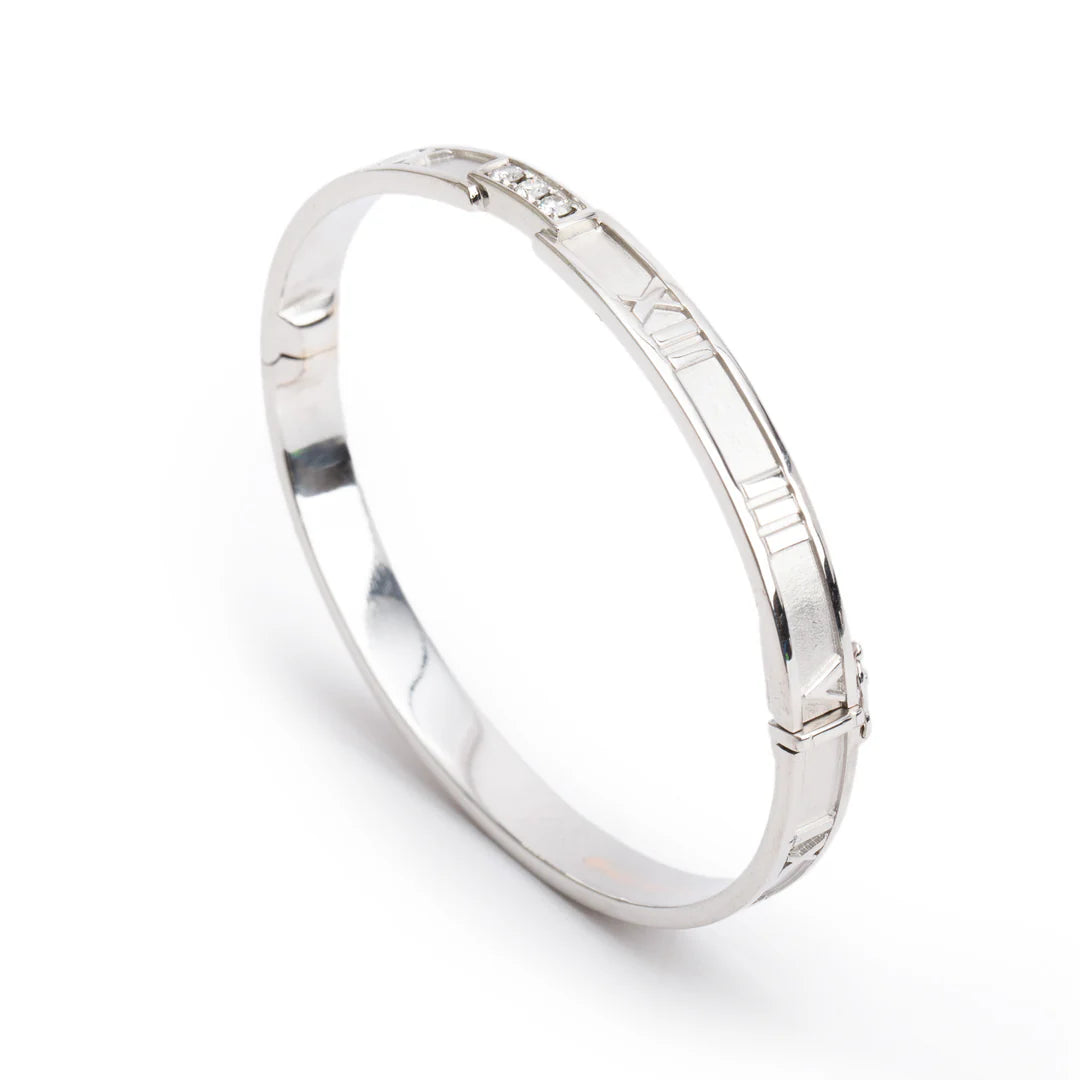 18k White Gold Diamond Atlas Bracelet w/ Box