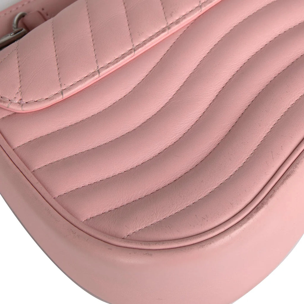 New Wave Chain-Bag MM w/ Box &amp; Receipt